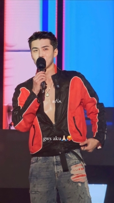Sehun_Waterbomb_28929.jpg