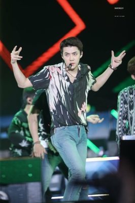 Click to view full size image
==============
lottesehun_281029.jpg lottesehun_281029.jpg