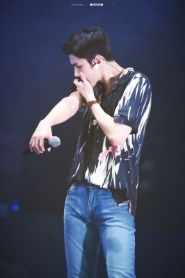 Click to view full size image
==============
lottesehun_282429.jpg lottesehun_282429.jpg