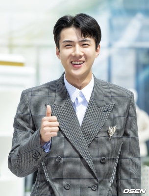 Click to view full size image
==============
sehun_at_dior_281429.jpg sehun_at_dior_281429.jpg