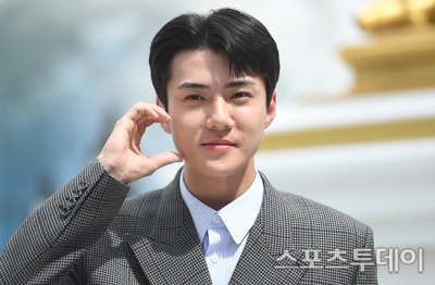 Click to view full size image
==============
sehun_at_dior_282829.jpg sehun_at_dior_282829.jpg