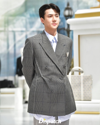 sehun_at_dior_283229.jpg